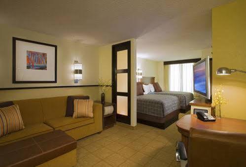 Hotel Hyatt Place Atlanta Airport South 3*